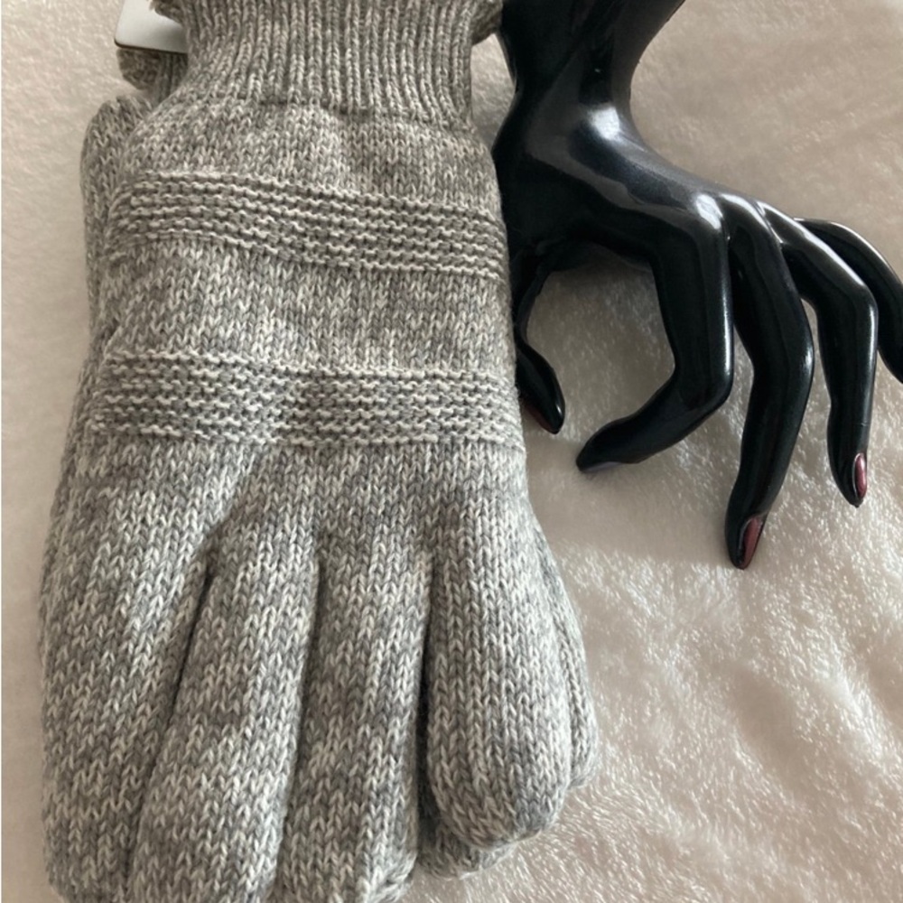 Isotoner Eco Smart Dri Repeles Rain Snow Gloves super comfortable